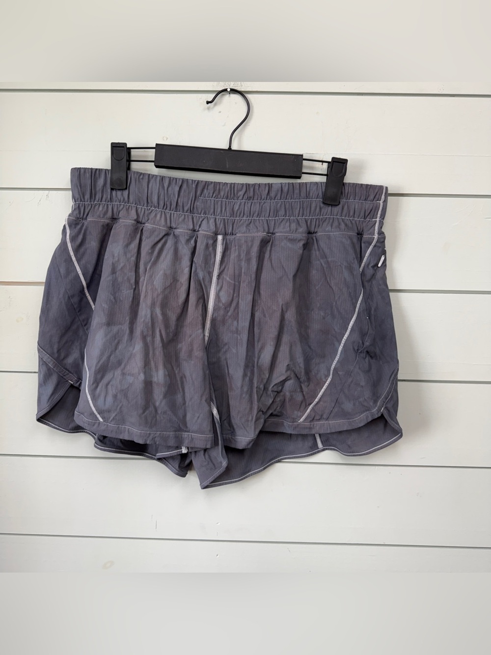 Lululemon track that shorts 5" tie dye women's size 12
